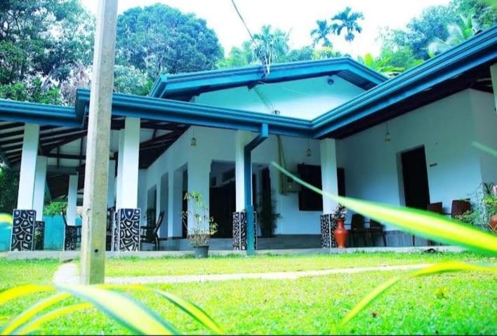 Salmanel Resort Ratnapura Exterior photo